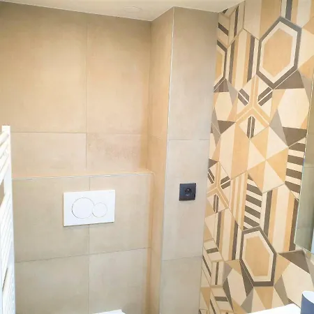 Appartement Duplex Centre 204 *